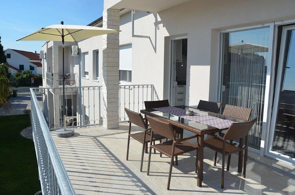 Apartments Villa Marina Vodice Rom bilde