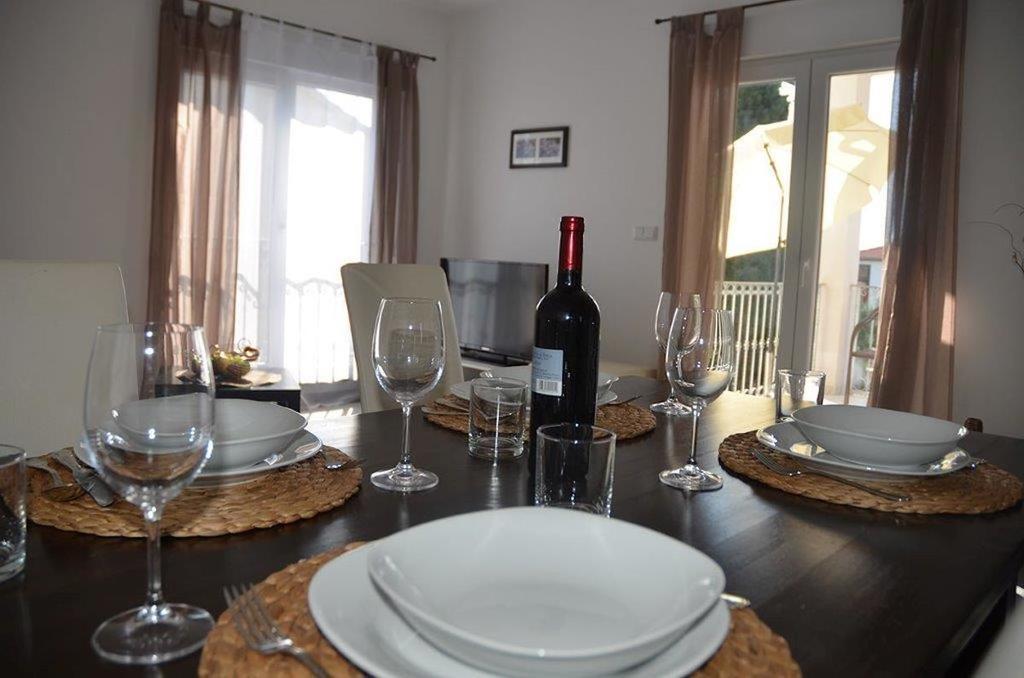 Apartments Villa Marina Vodice Rom bilde